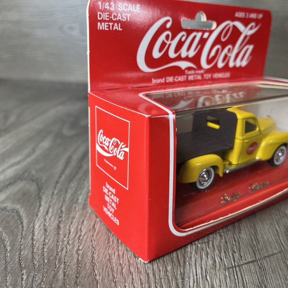 Hartoy Die-cast Metal Coca-Cola Dodge Plateau Toy Truck Yellow Pickup 1979 - Picture 9 of 10
